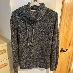H& M knit sweater